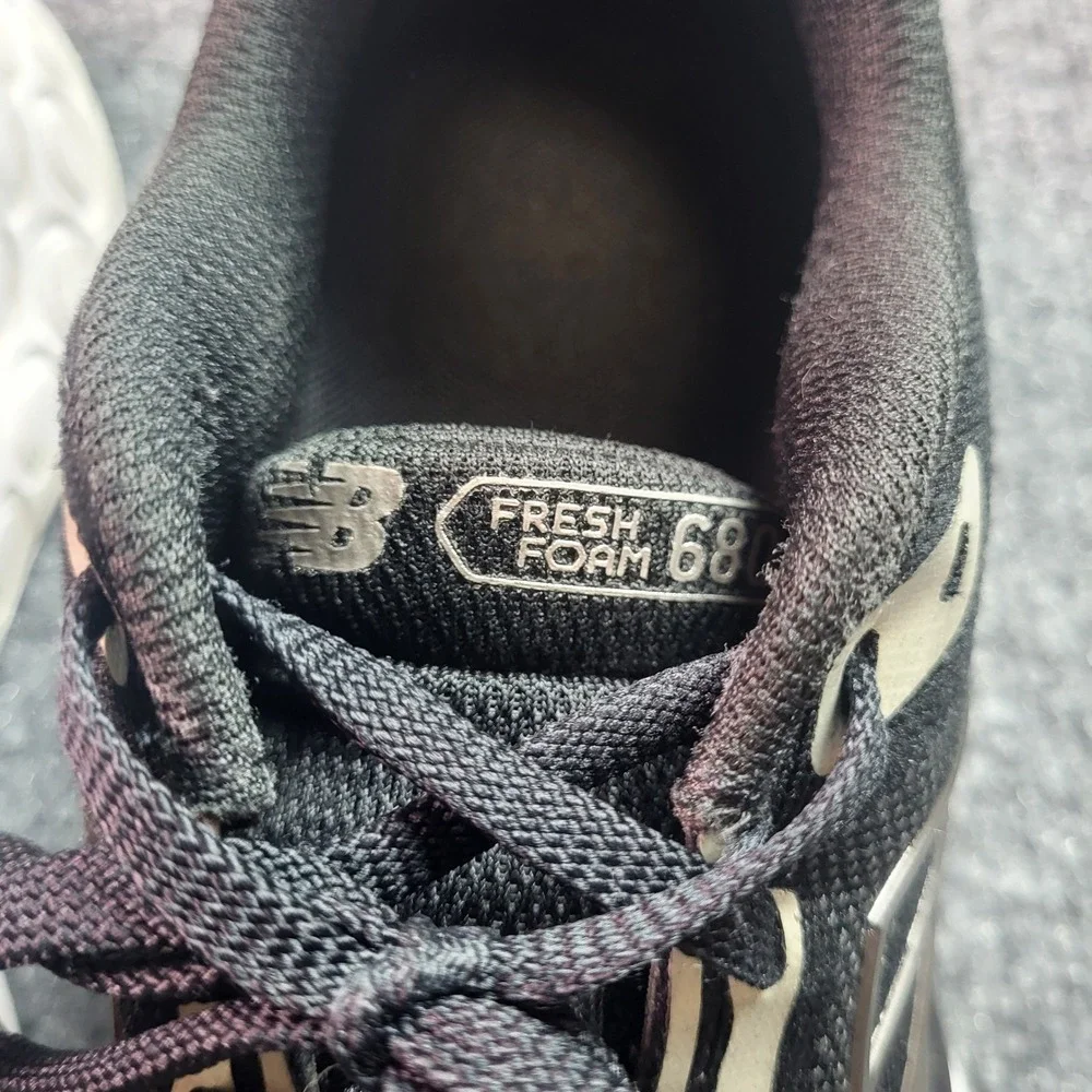 New Balance Fresh Foam 680 v8‎ Womens Running Shoes Black White W680LK8 Size 7.5